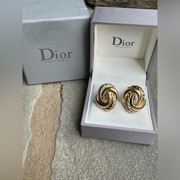 Christian Dior Gold Tone Twist Clip Earrings With Box - Picture 1 of 7